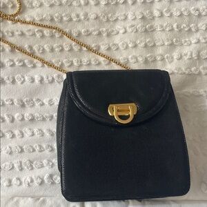 Elegant Black Women's Bag with Gold Chain